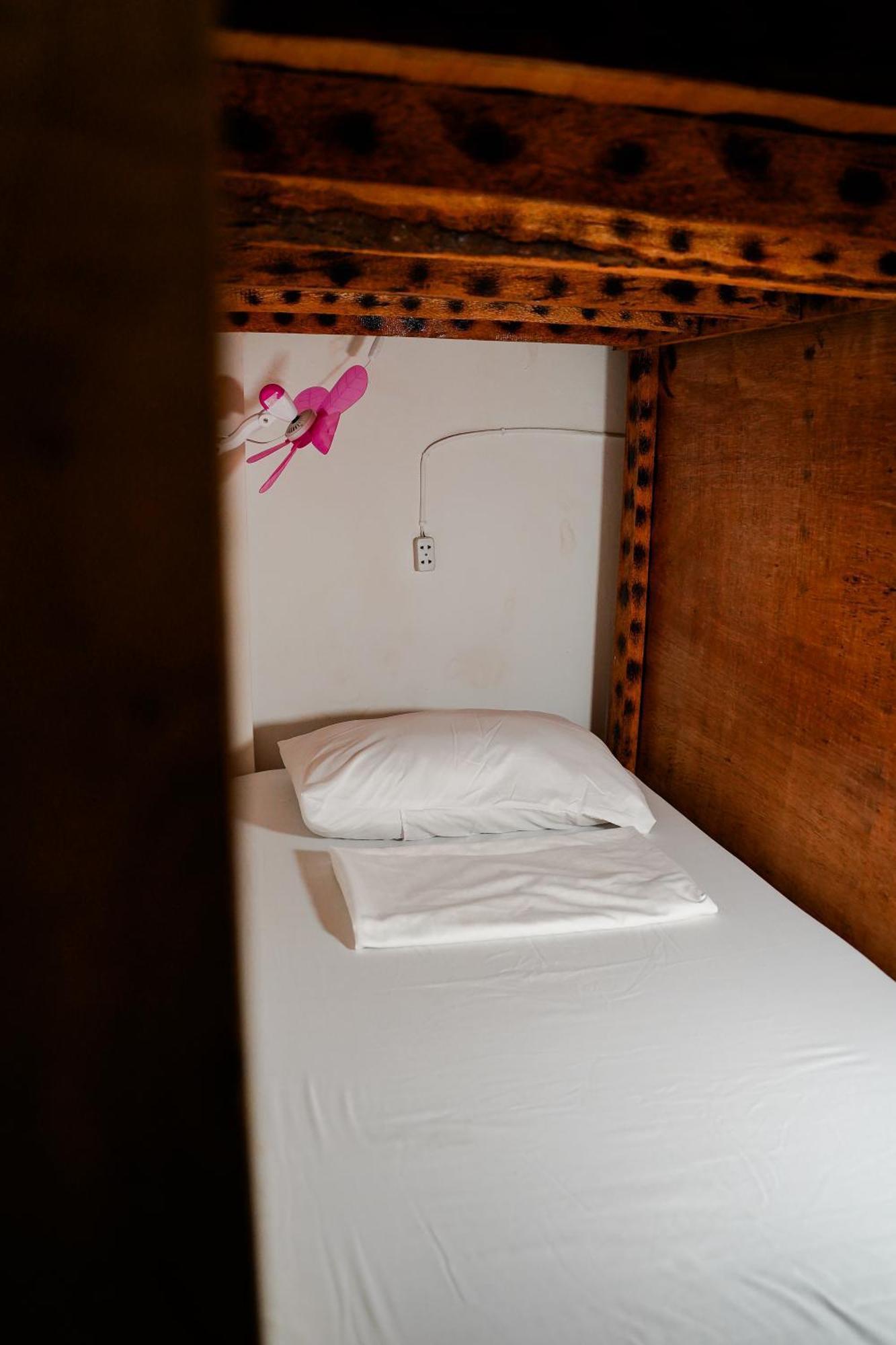 Yes Surf Siargao Hostel General Luna  Εξωτερικό φωτογραφία