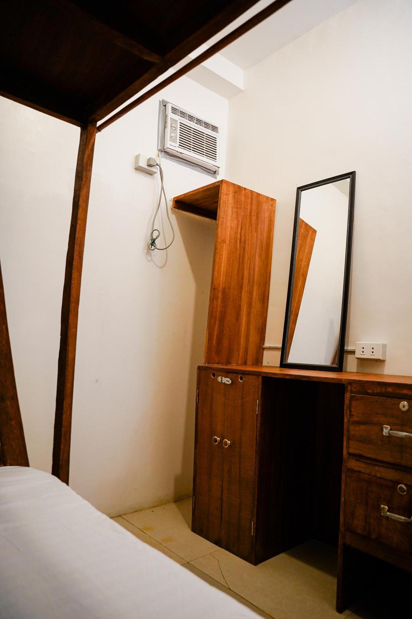 Yes Surf Siargao Hostel General Luna  Εξωτερικό φωτογραφία