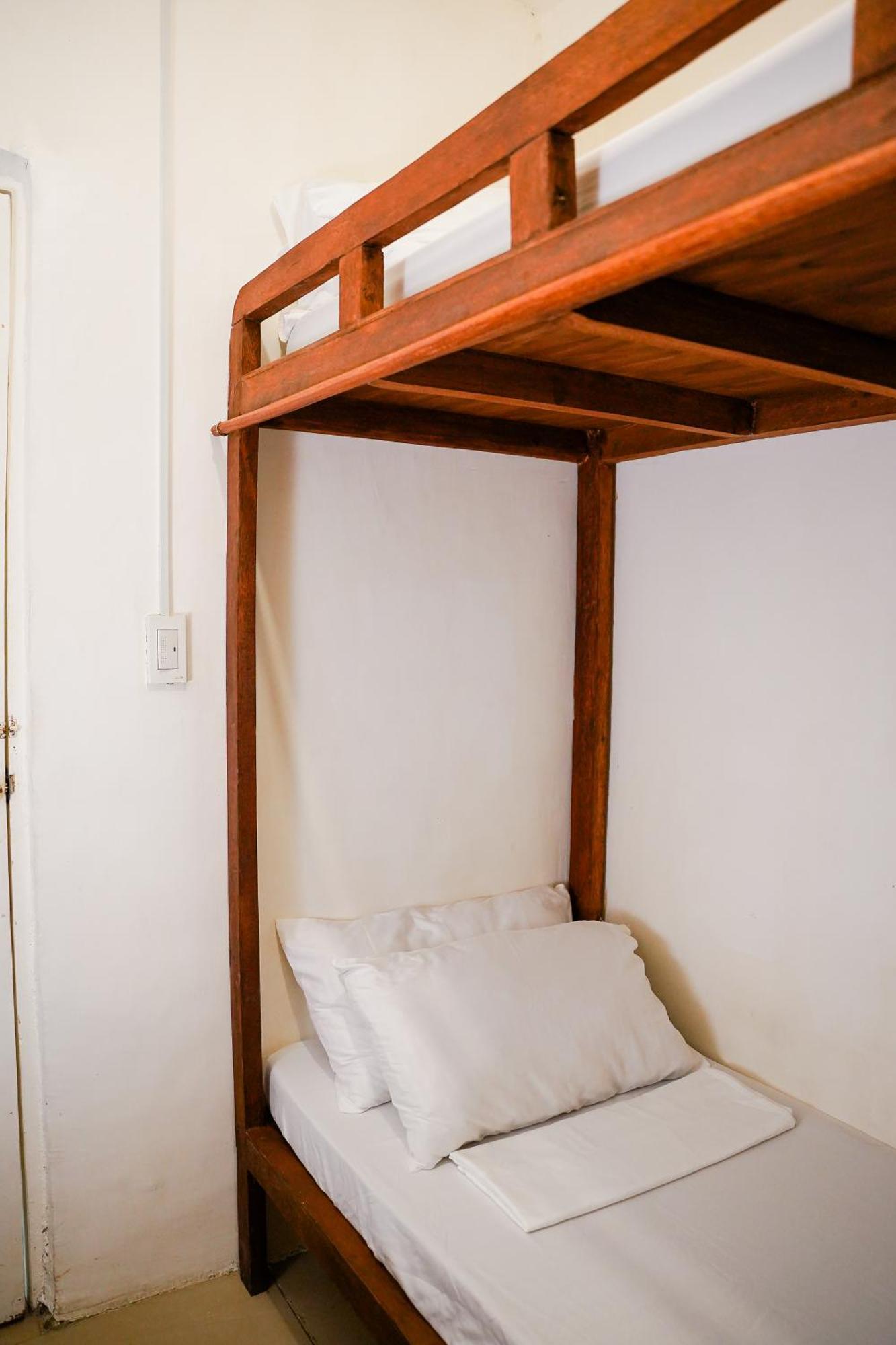 Yes Surf Siargao Hostel General Luna  Εξωτερικό φωτογραφία