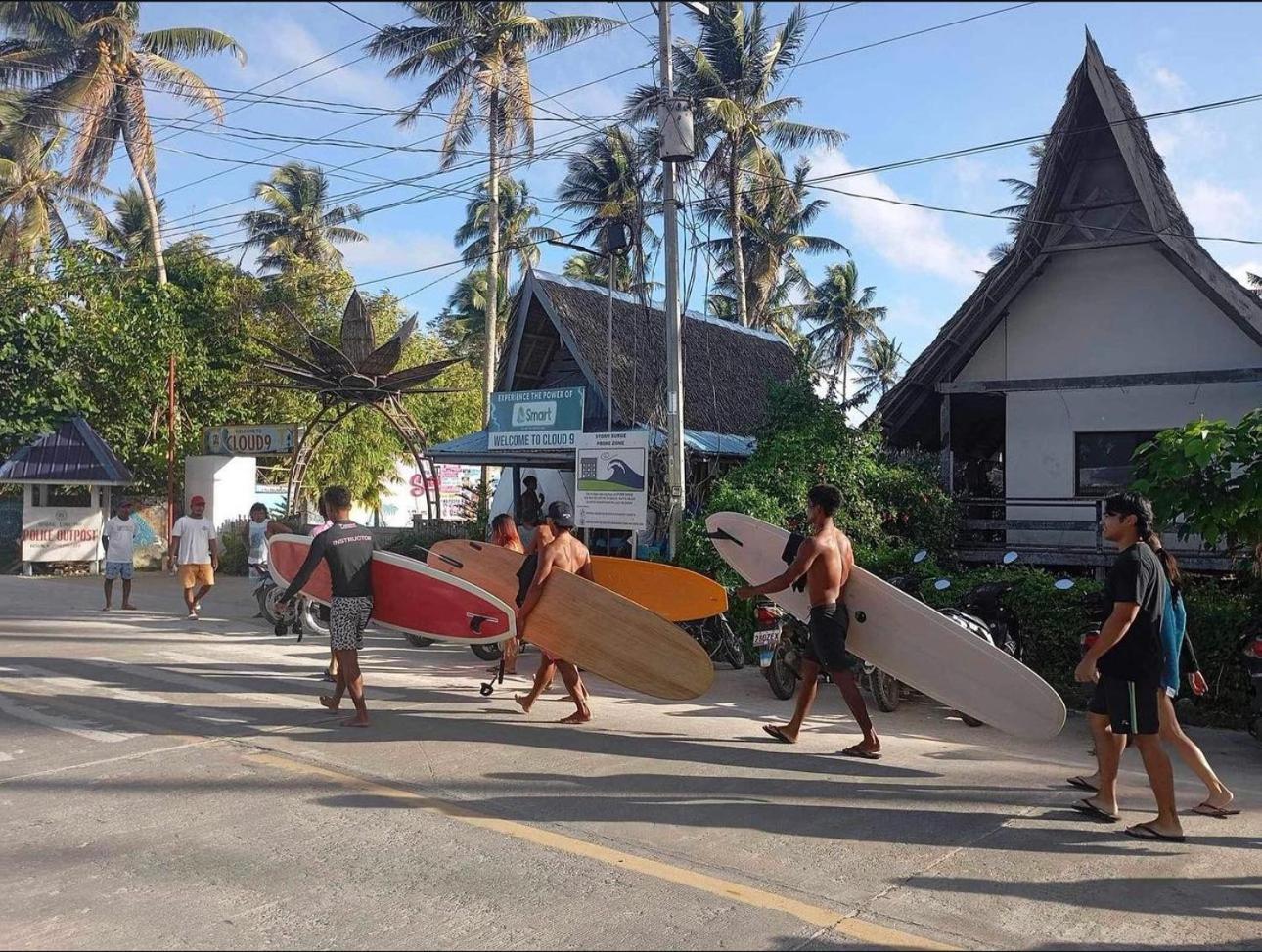 Yes Surf Siargao Hostel General Luna  Εξωτερικό φωτογραφία